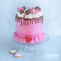 Drip cake voor Valentijnsdag recept