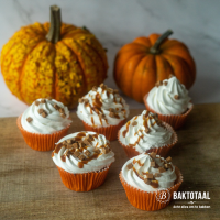 Pumpkin cupcakes met speculaas en caramel recept