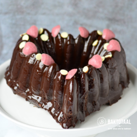 Triple chocolate tulbandcake recept